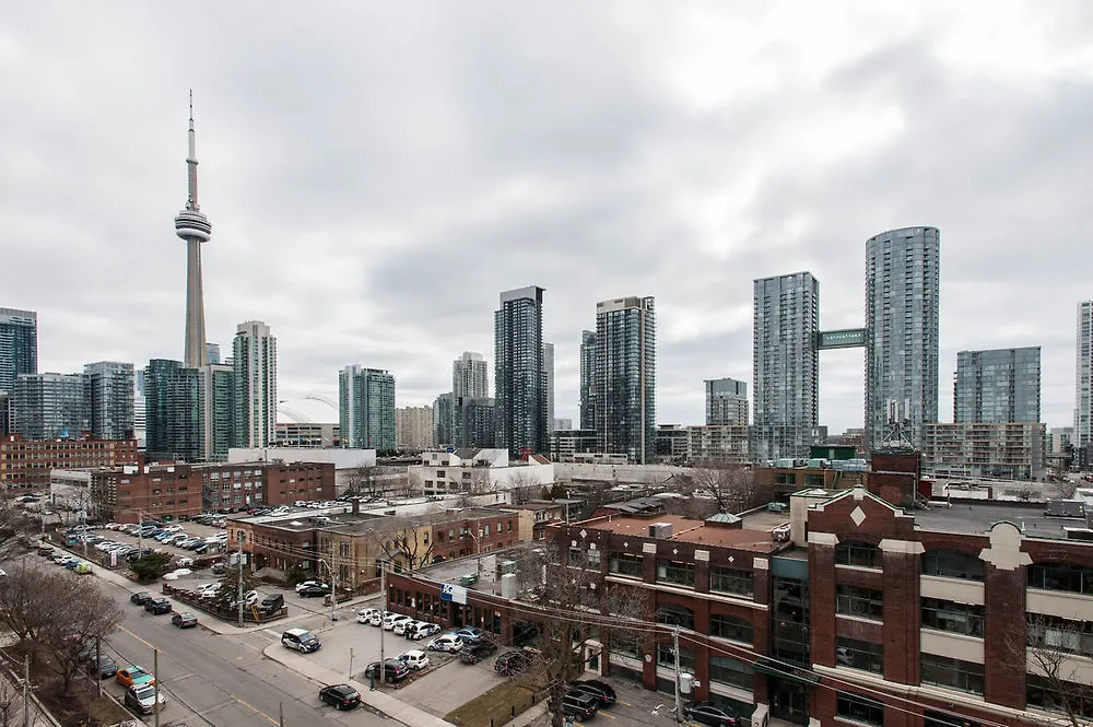 Beautiful King West Apartment Toronto 3*,